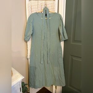 Emery Rose mint dress. Size Small. With belt